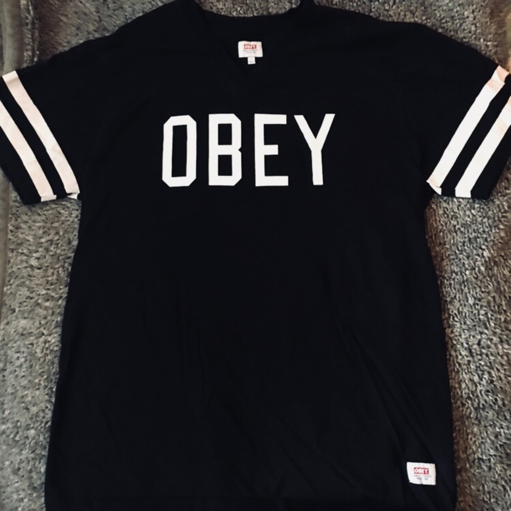 Black OBEY short sleeve
